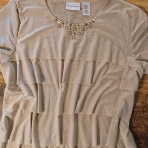 Alfred Dunner Women's Gold Ruffle Top Size Medium